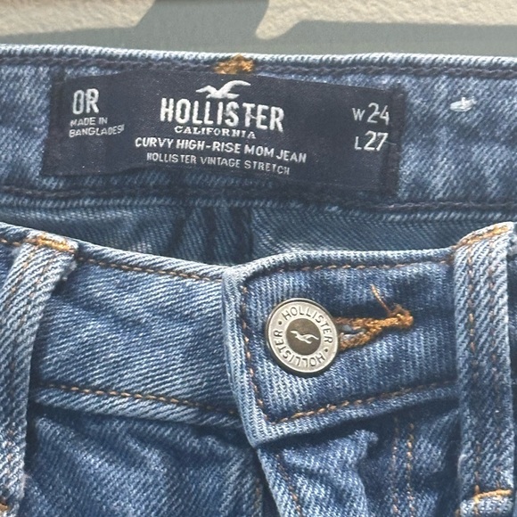 Women’s distressed jeans - Picture 3 of 3